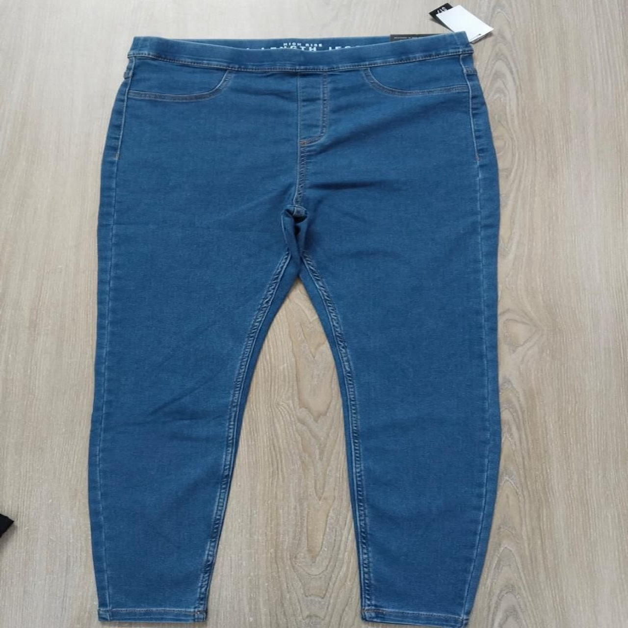 Women's High Rise Full Length Blue Denim Jeggings – Classic Wash Pull-On