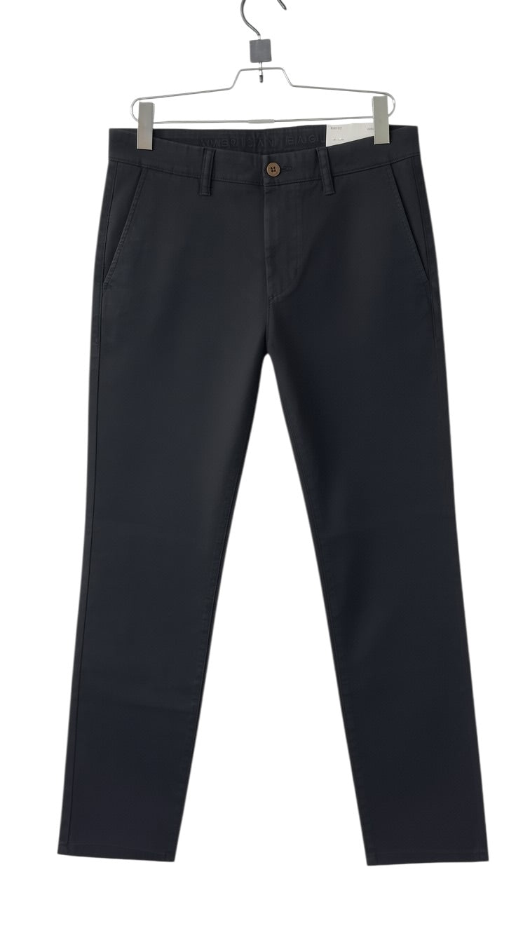 American Eagle Men's Classic Straight Chino Pants – Black