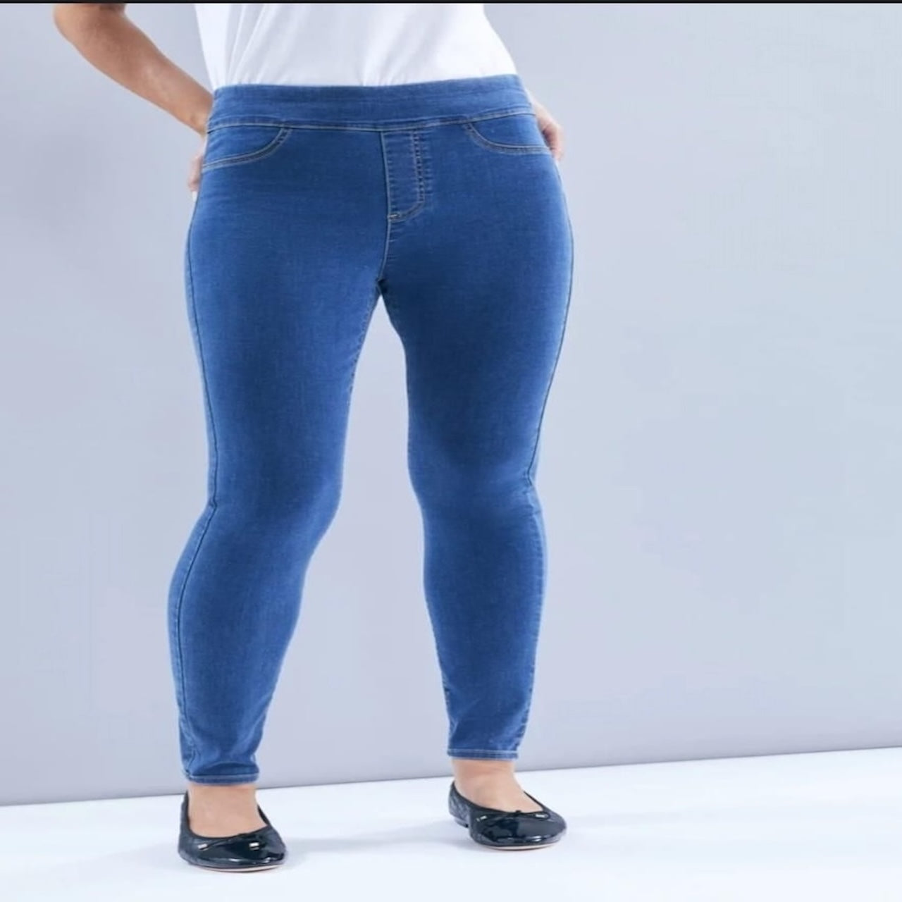 Women's High Rise Full Length Blue Denim Jeggings – Classic Wash Pull-On